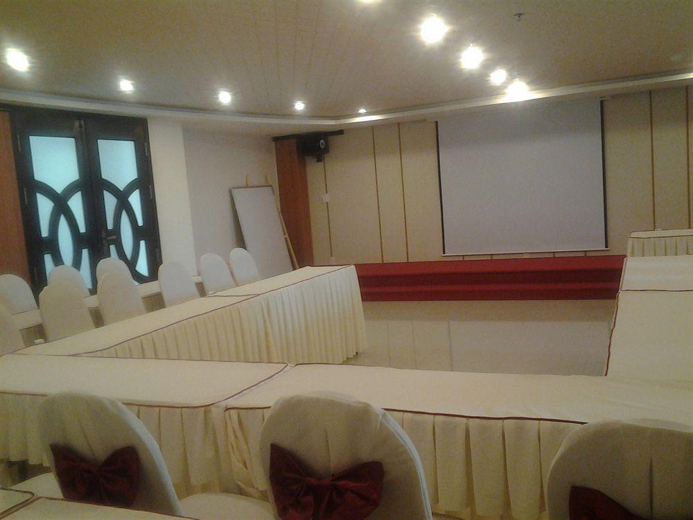 Kay Hotel Da Nang - Near Dragon Bridge Екстериор снимка