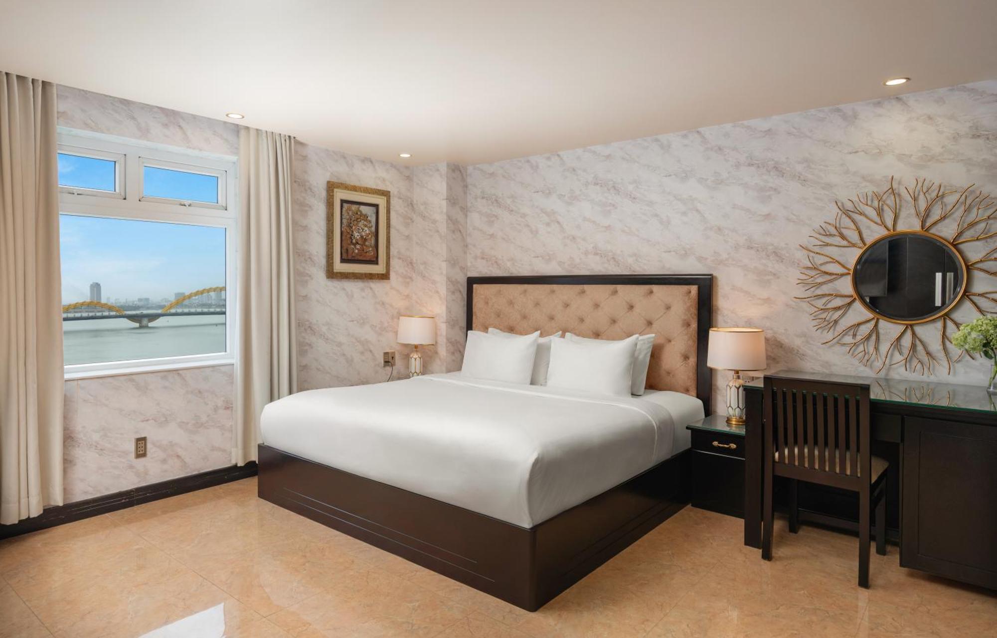 Kay Hotel Da Nang - Near Dragon Bridge Екстериор снимка