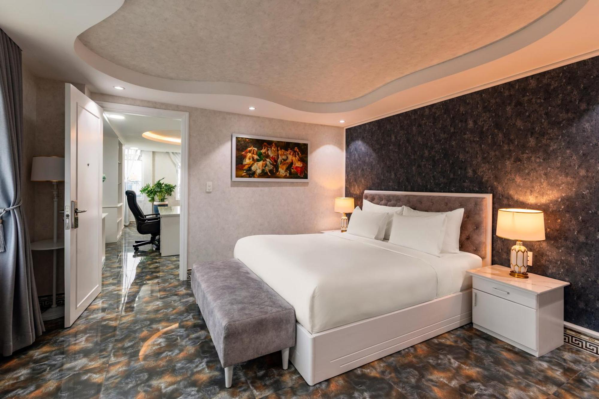 Kay Hotel Da Nang - Near Dragon Bridge Екстериор снимка